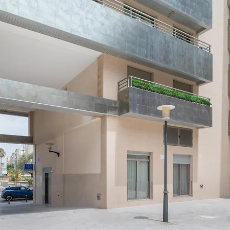 Luz, A Pie De Playa Cadix